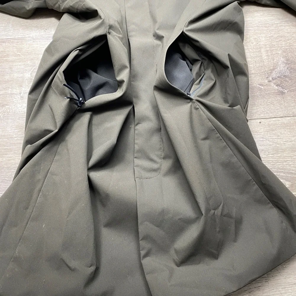 Banana Republic Motion Tech Mac Jacket Mens L Dark Pine Green Water Resistant